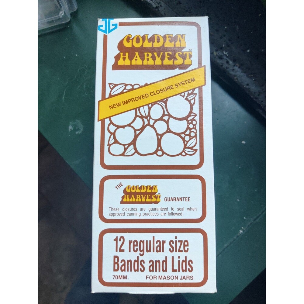 Golden harvest vintage mason jar rings and lids set- unused